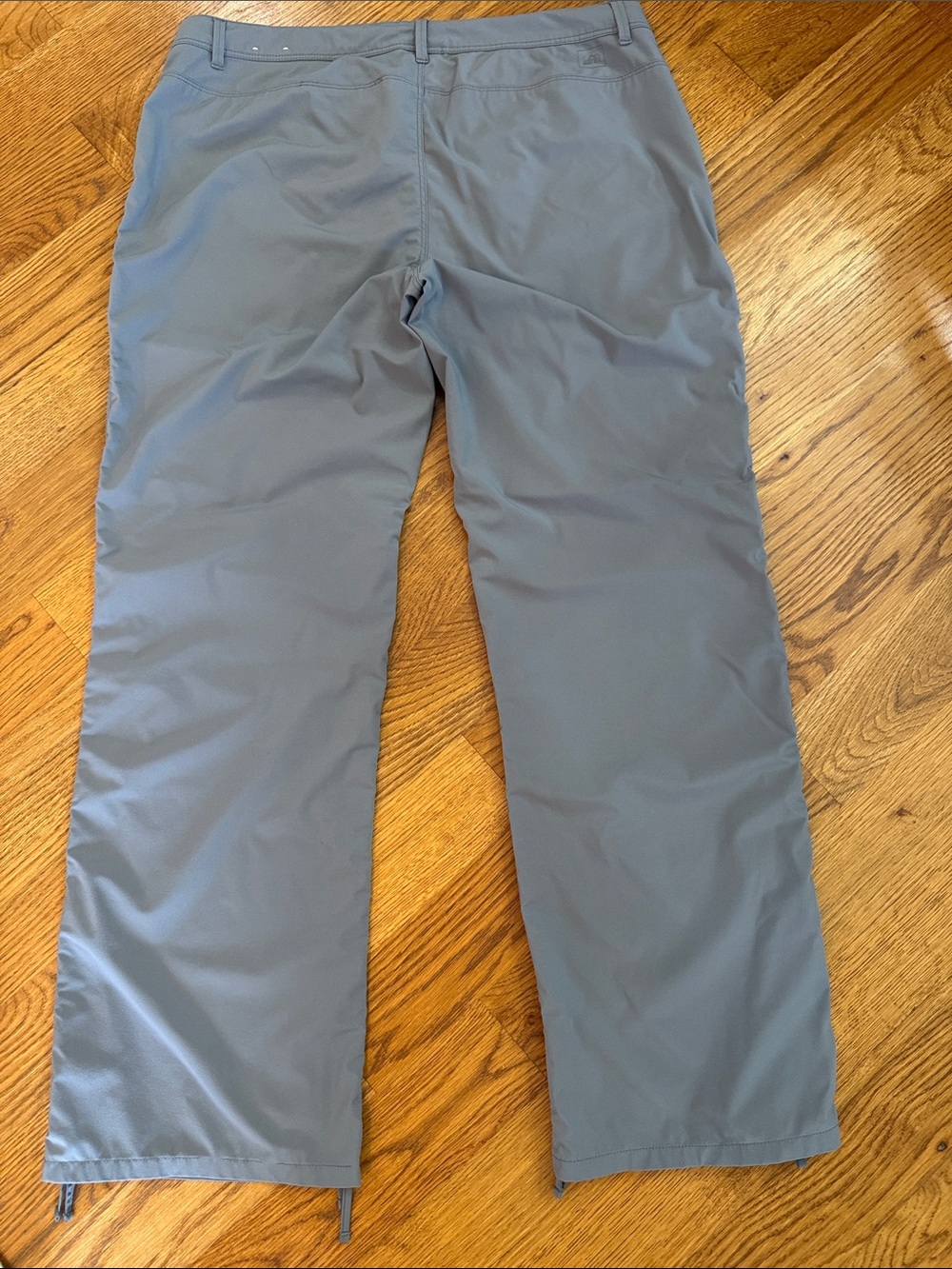 REI Women’s 12 Petite Gray Stretch Hiking Pants Adjustable Leg - Picture 5 of 11
